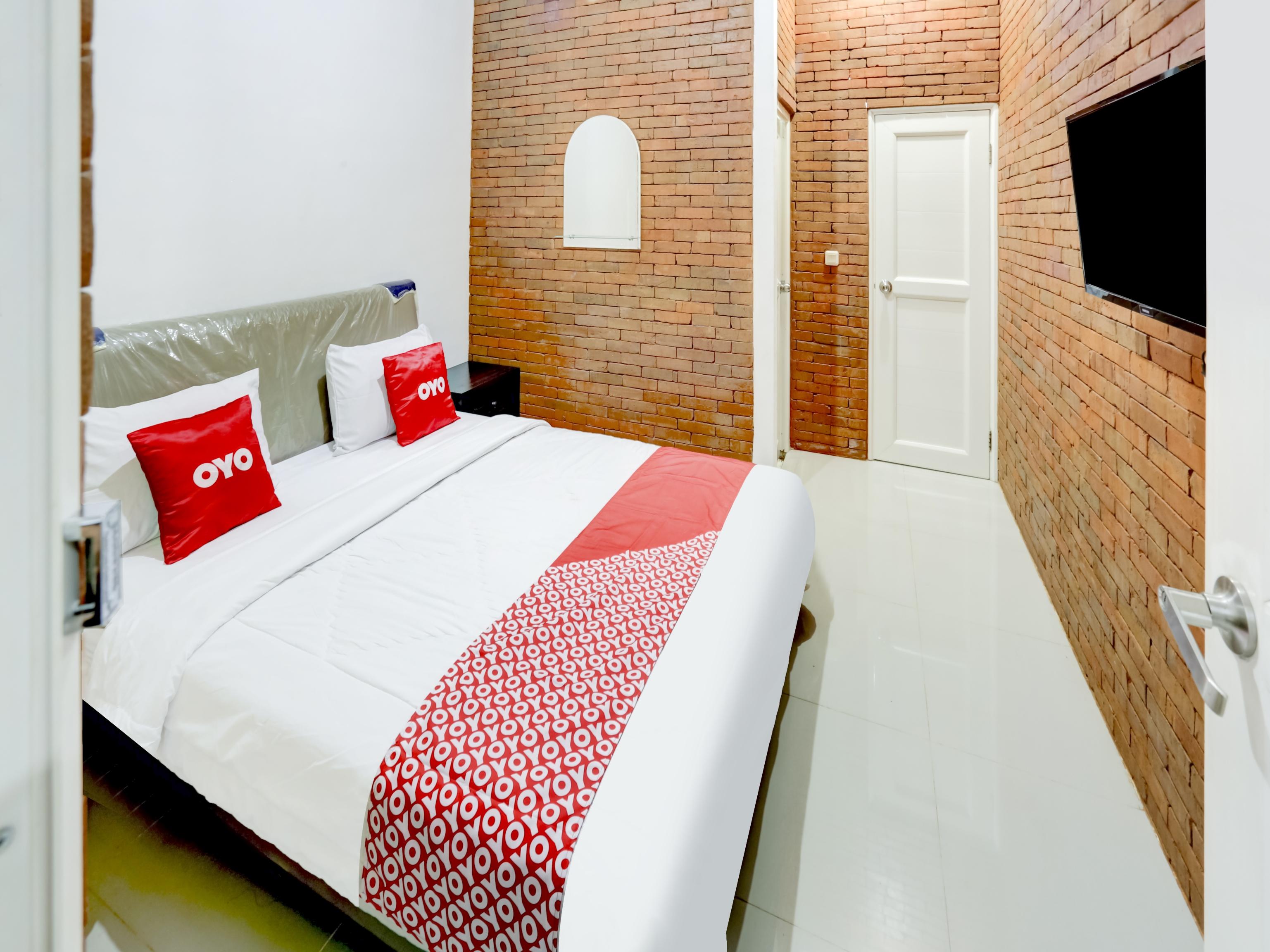 Oyo 90066 Tobana Pejaten House Джакарта Екстер'єр фото