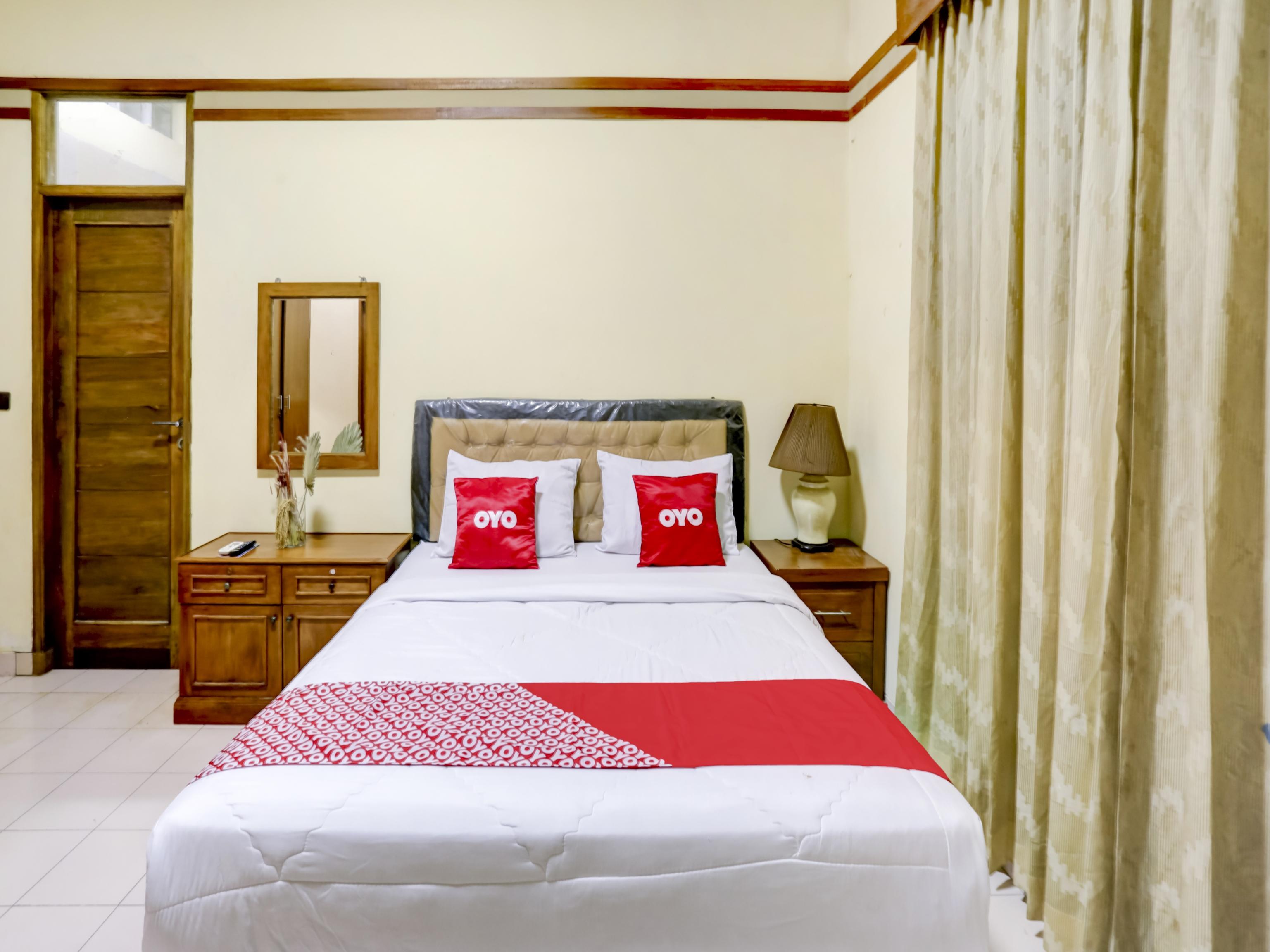 Oyo 90066 Tobana Pejaten House Джакарта Екстер'єр фото